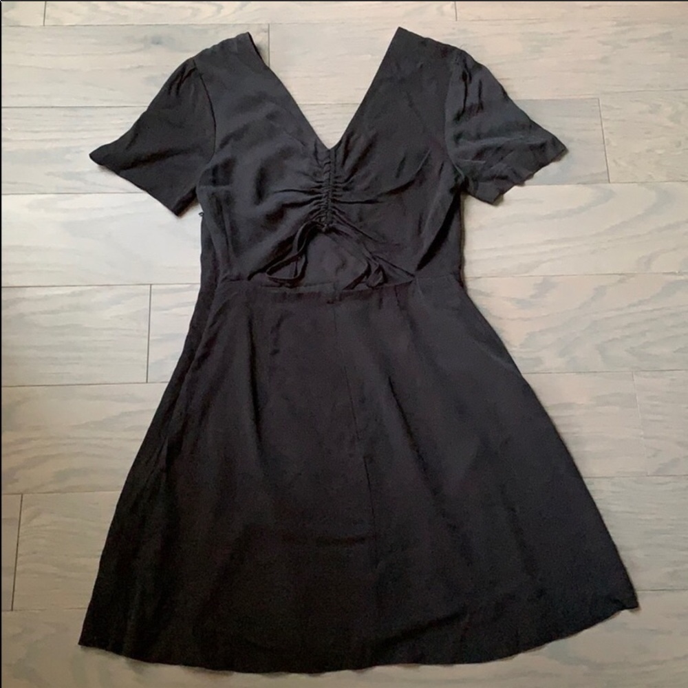 Club Monaco Riella Dress in black 2 NWT - Picture 2 of 9